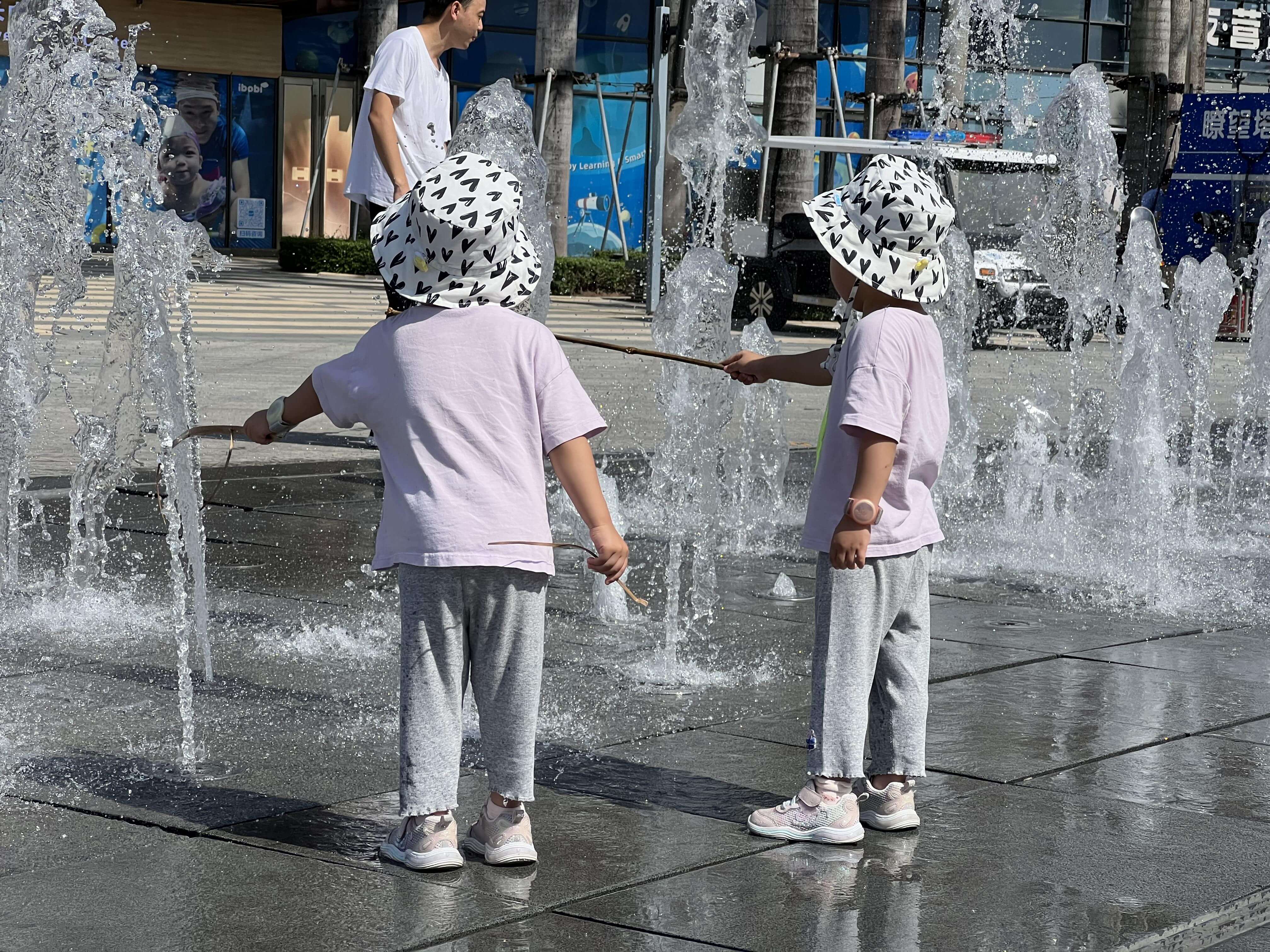 11_fountain.jpg